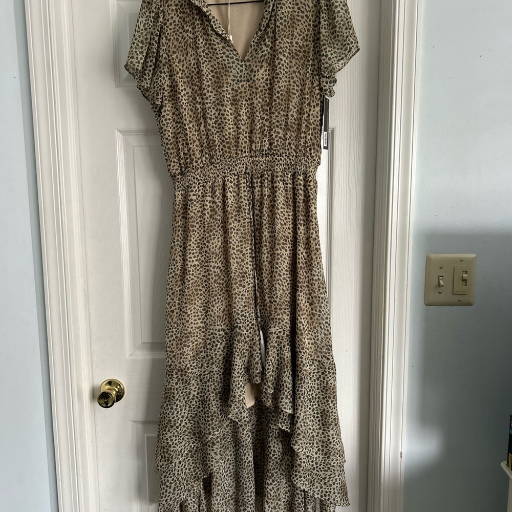 🛍️ Lovestitch Leopard Print Maxi Dress Ruffles & asymmetrical size large